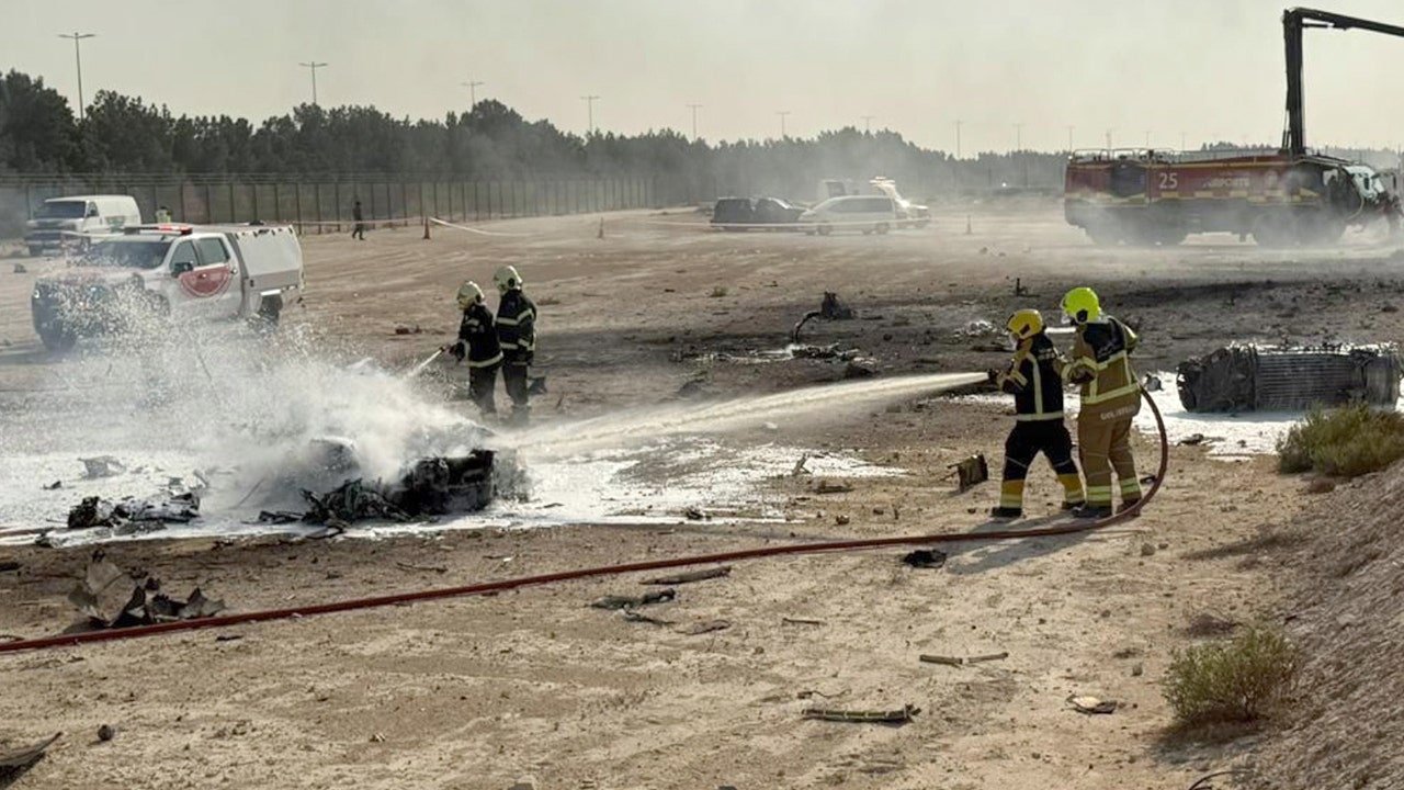 Indian Fighter Jet Crashes at Dubai Air Show, Resulting in Pilot’s Death