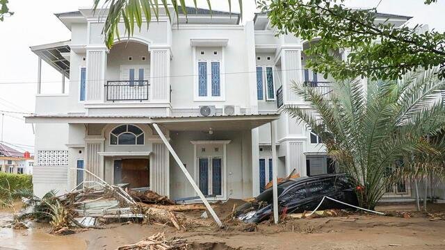 Indonesia Flooding: Death Toll Rises to 84