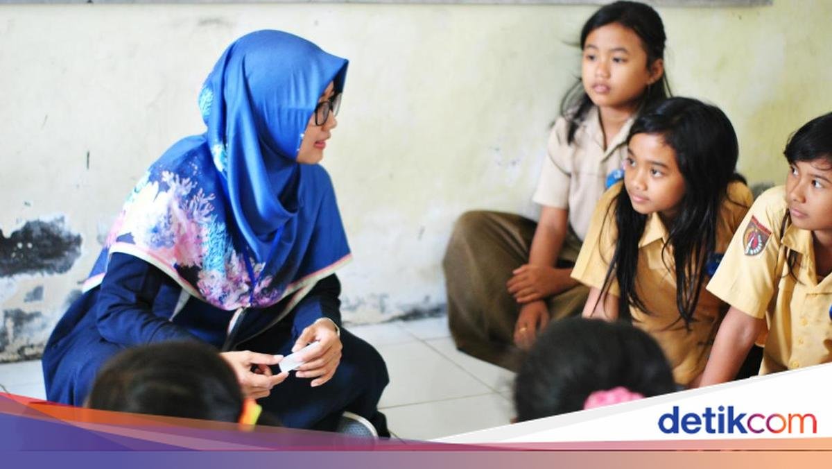 National Teacher’s Day in Indonesia: Date and History of Its Celebration