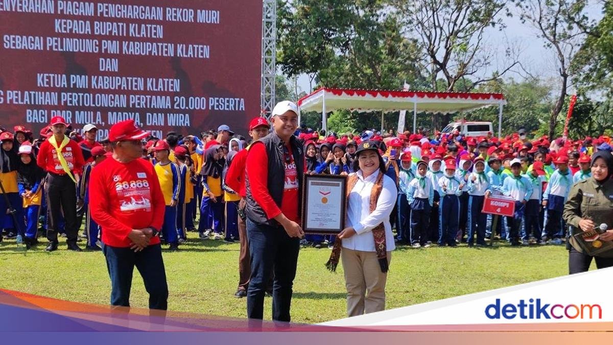 PMI Klaten Sets MURI Record: 20,000 Participants in First Aid Training