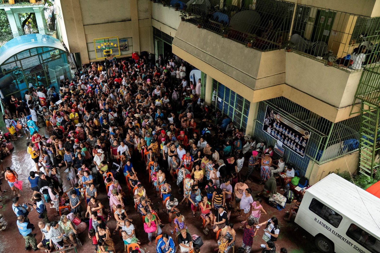 Typhoon Fung-Wong Threatens Philippines and Over 1 Million Leave Their Homes