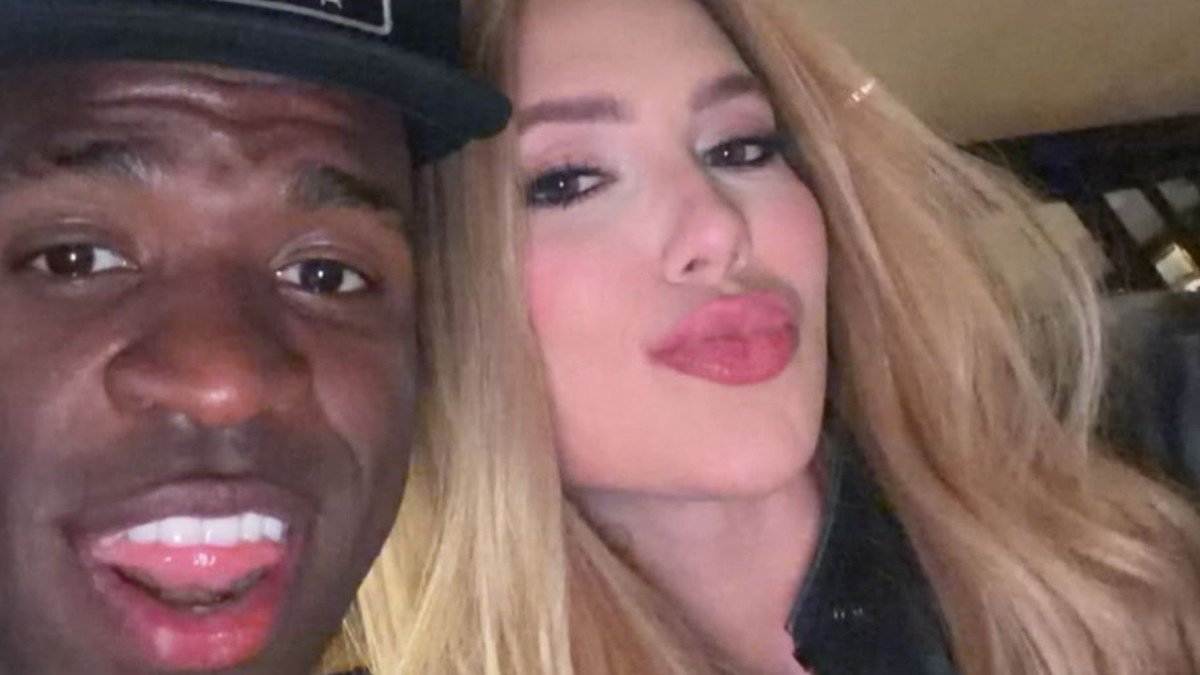 Virginia Fonseca and Vini Jr pose together after Brazilian team’s victory