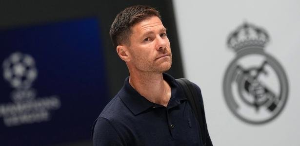 Xabi Alonso: Almost Perfect Season But Losing Dressing Room at Real