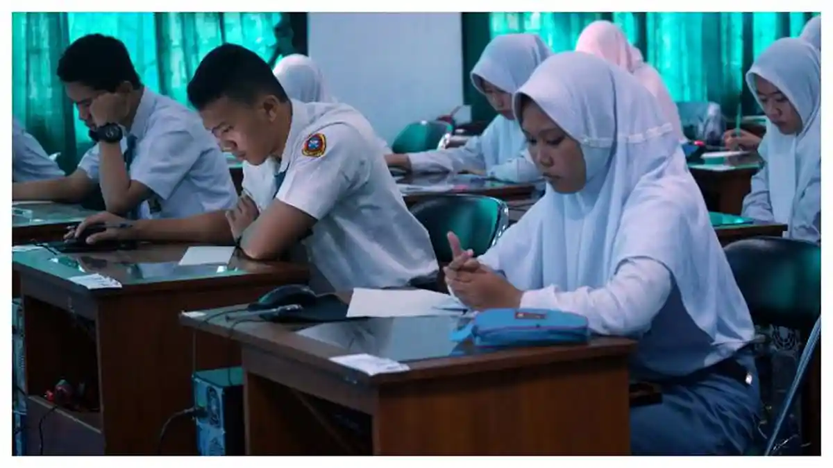 30 Indonesian Language Class 12 Semester 1 Independent Curriculum Final Test (PAS) Questions and Answer Keys UAS, SAS