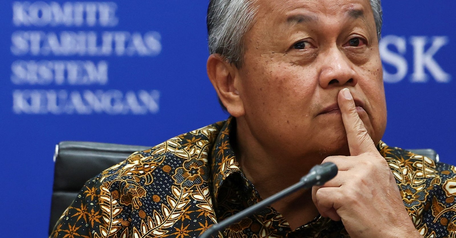 Bank Indonesia Plans to Set Rupiah at 16,500 per Dollar Next Year, Governor Announces