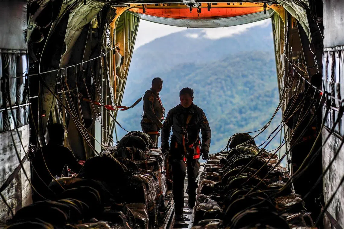 Calls for Indonesia to Accept Foreign Disaster Aid Increase