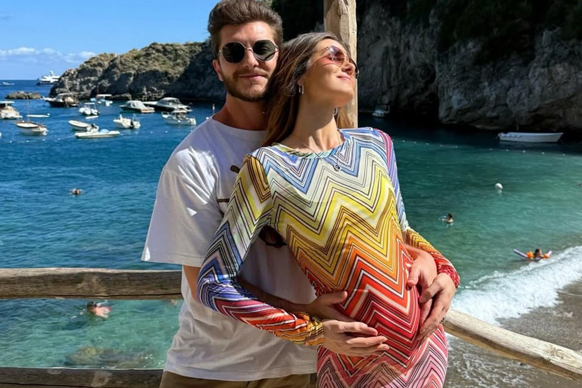 Camila Queiroz and Klebber Toledo welcome daughter; couple reveals name