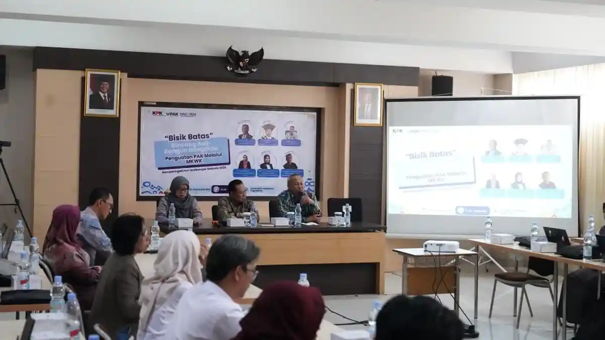 Fighting against Corruption in Indonesia: Every Citizen Could Receive Rp 20 Million