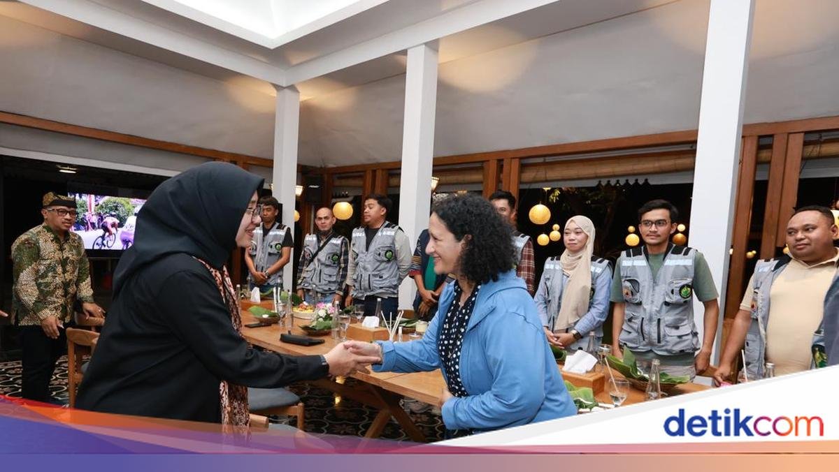 Geopark Ijen Becomes Indonesia-Australia Geological Mineral Research Location