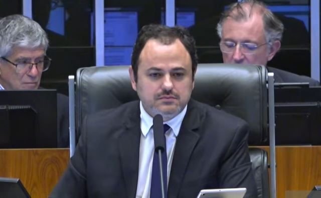 Glauber takes over the presidency of the Chamber
