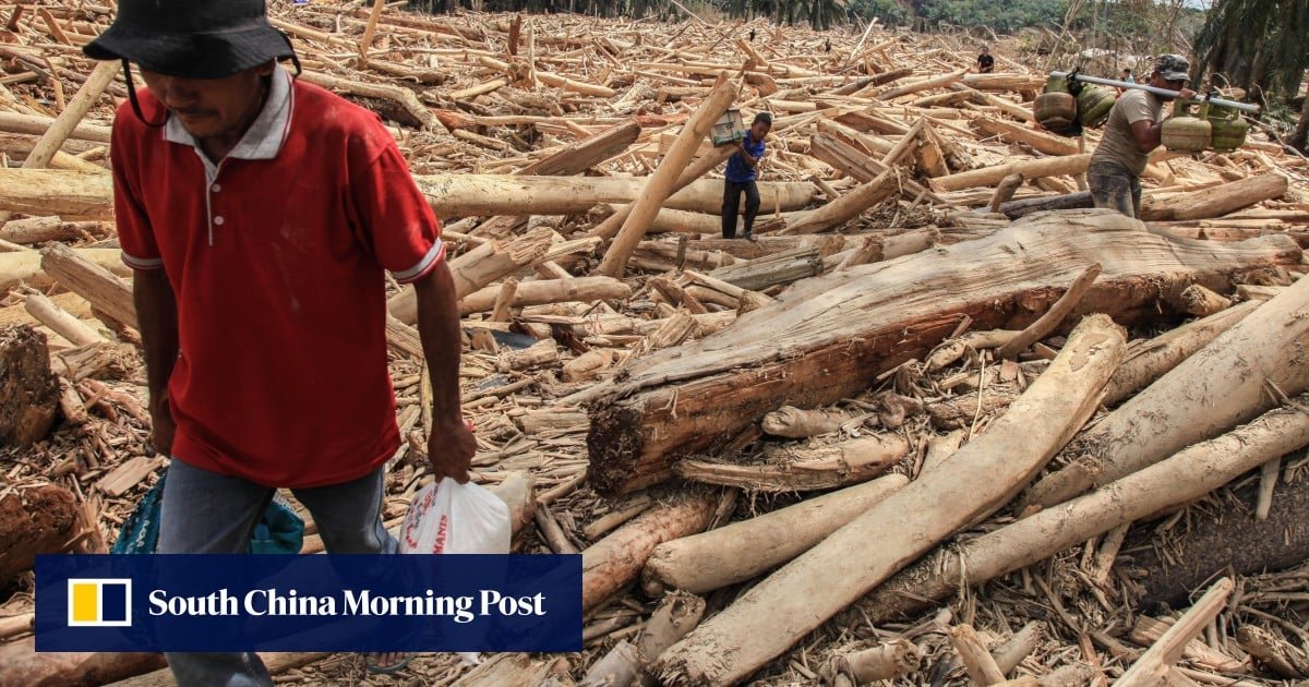 Indonesia Faces Second Tsunami Threat as Jakarta Responds to Sumatra Floods