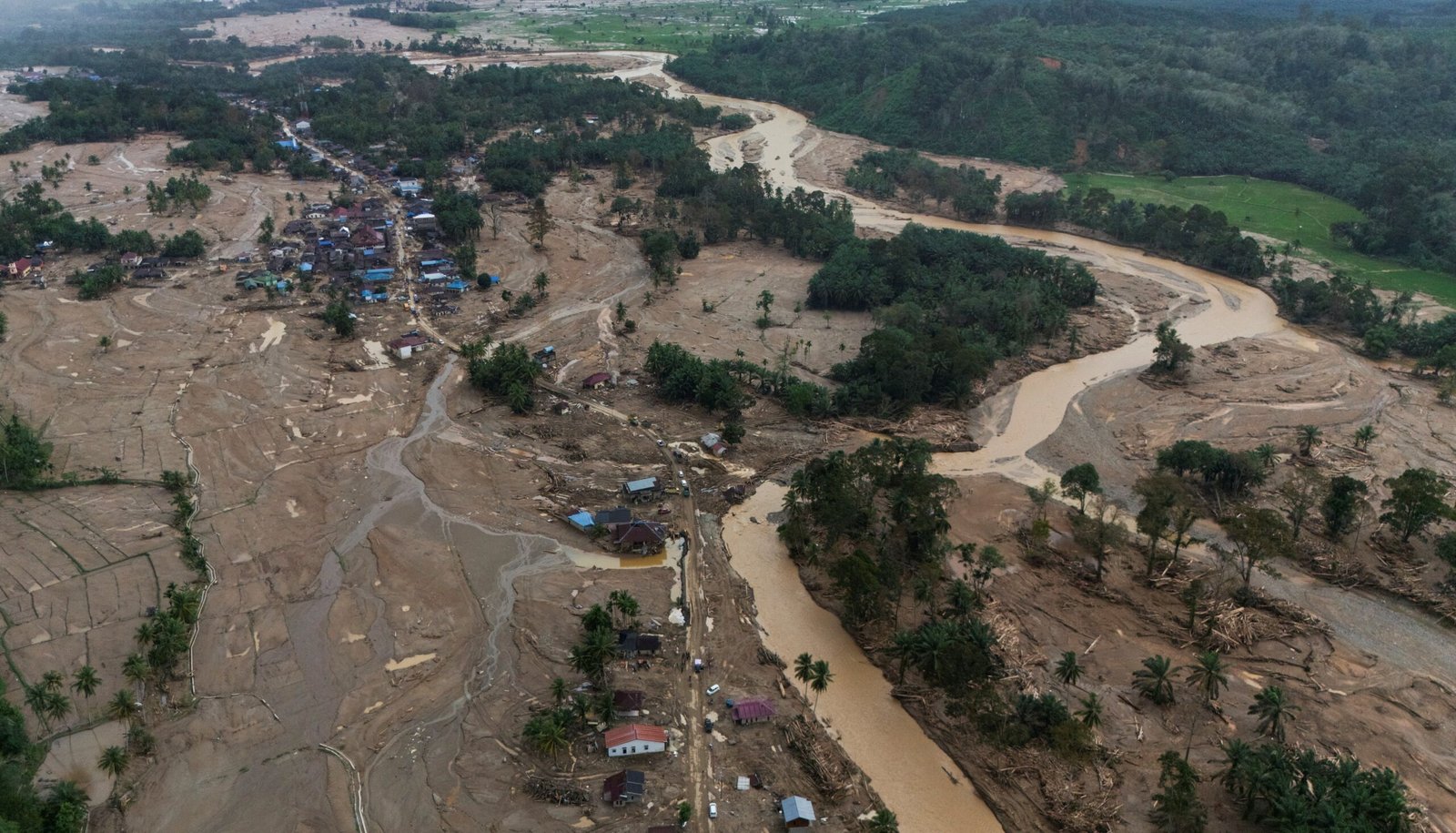 Indonesia Seeks $3 Billion in Recovery Funds After Sumatra Floods