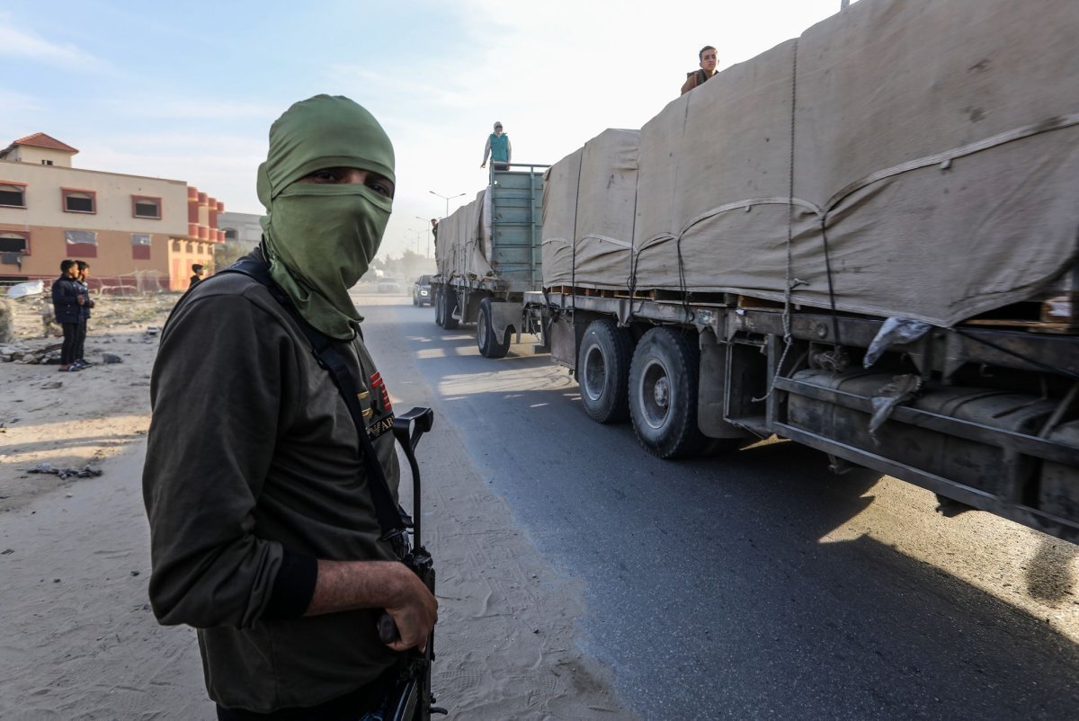 Israel: New Gaza Crossing Agreement Only Allows Palestinians to Leave