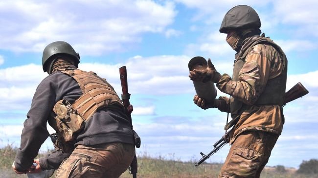 Medvedev announces number of contract soldiers joining the Russian Army