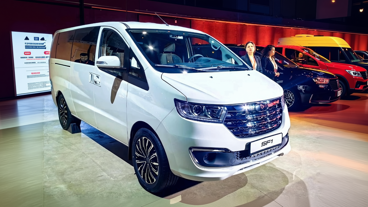 Premiere of Sollers SF1 minivan: sales start next year